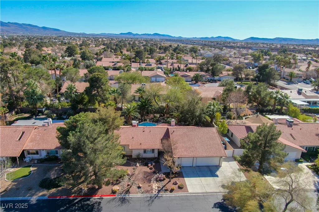 1561 Doran, Las Vegas, NV 89123