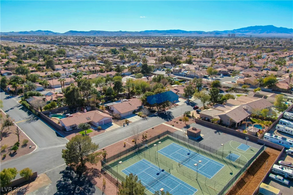 1561 Doran, Las Vegas, NV 89123