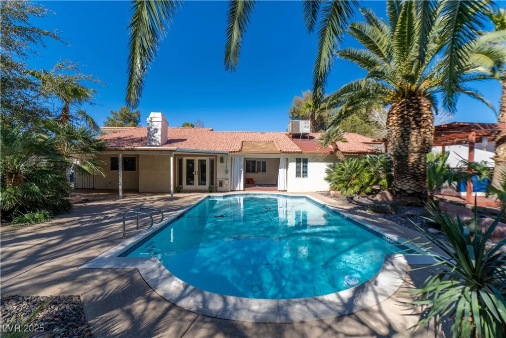 1561 Doran, Las Vegas, NV 89123