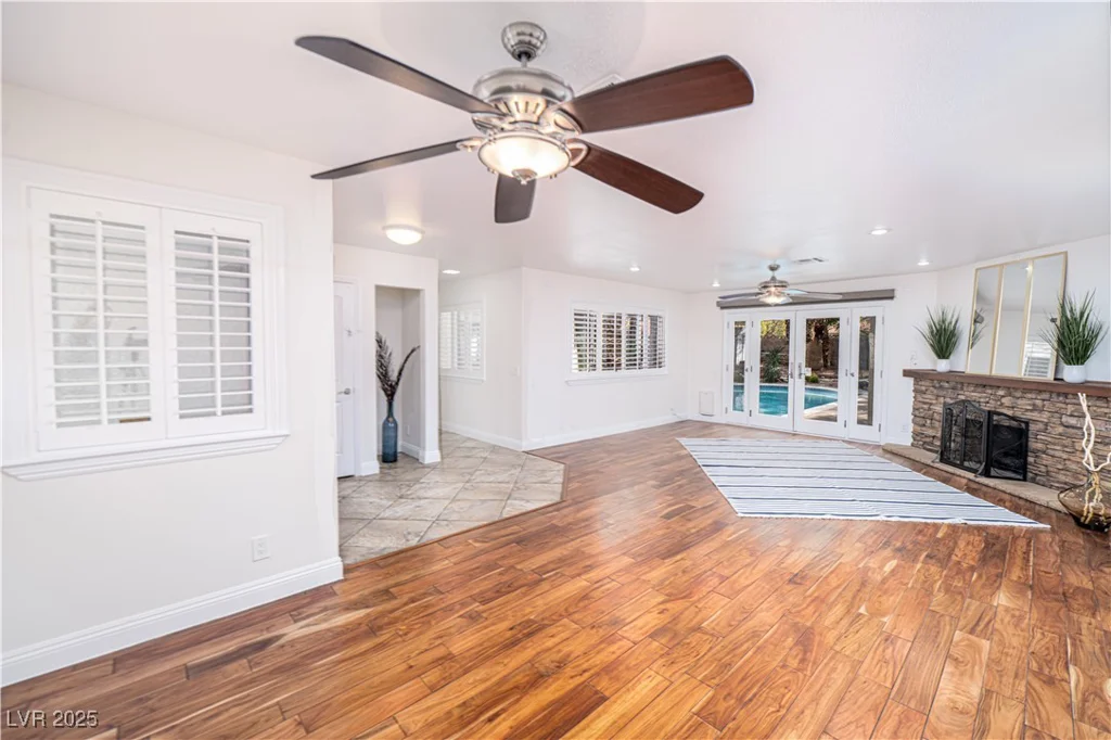 1561 Doran, Las Vegas, NV 89123