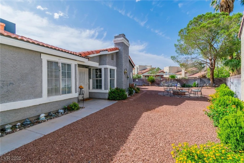 6536 Pleasant Plains, Las Vegas, NV 89108