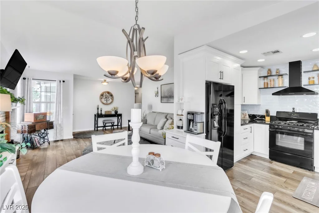 6536 Pleasant Plains, Las Vegas, NV 89108