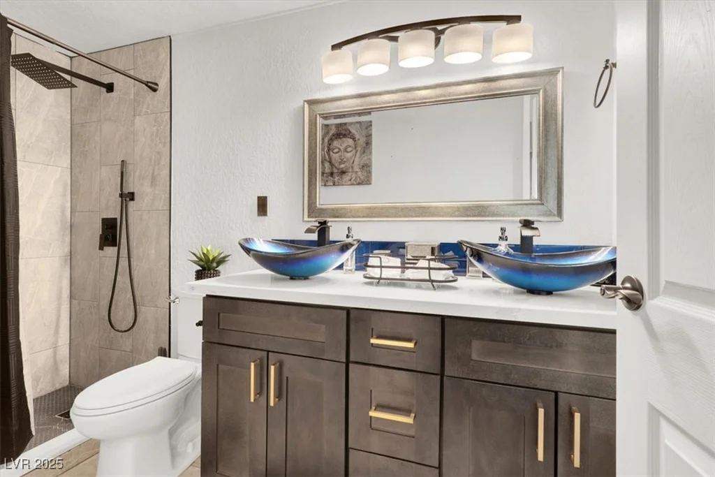 5005 Harmony, Las Vegas, NV 89107