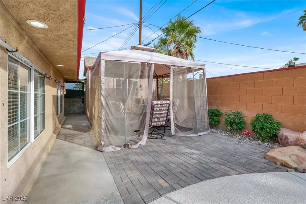 5005 Harmony, Las Vegas, NV 89107