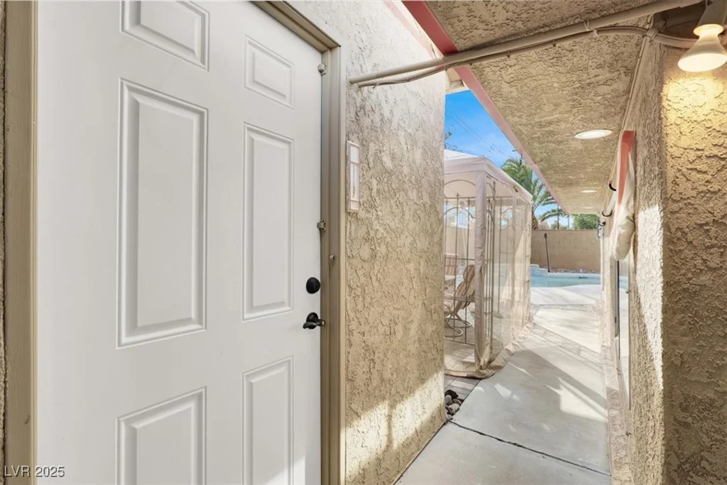 5005 Harmony, Las Vegas, NV 89107