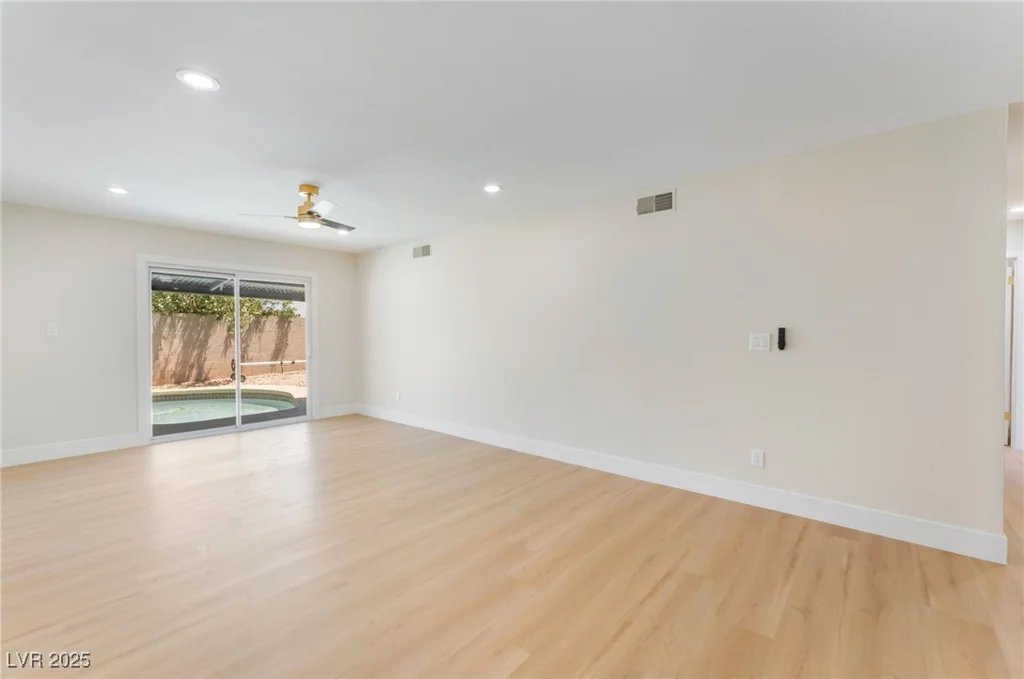 3086 Cardinal, Las Vegas, NV 89121