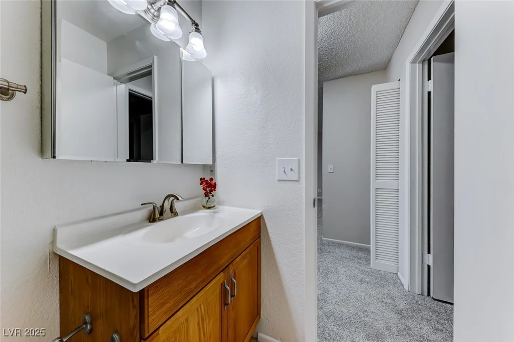 5199 Caliente, Las Vegas, NV 89119