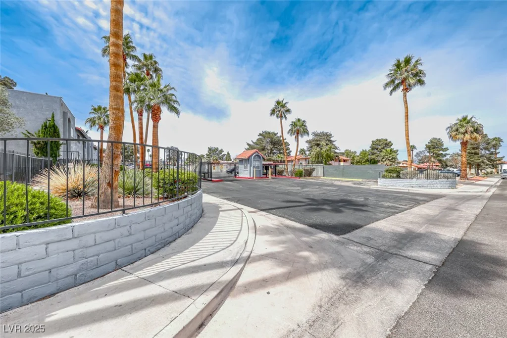 5199 Caliente, Las Vegas, NV 89119