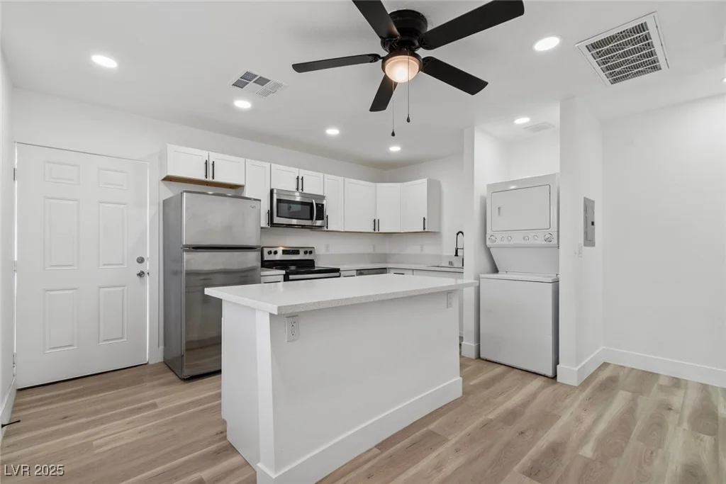 532 9th, Las Vegas, NV 89101