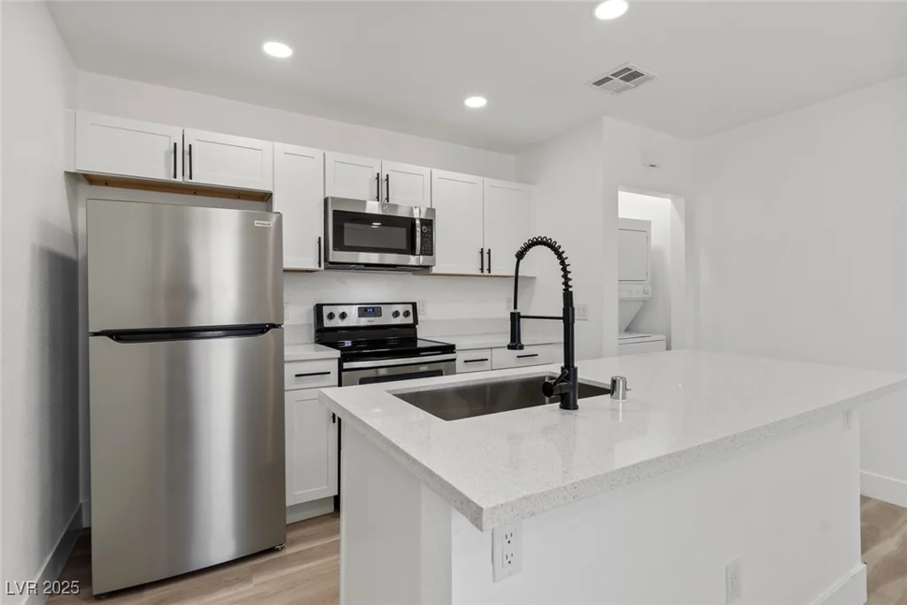 532 9th, Las Vegas, NV 89101