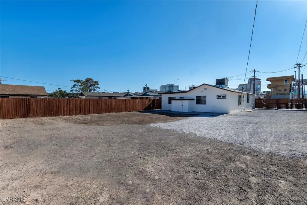 532 9th, Las Vegas, NV 89101