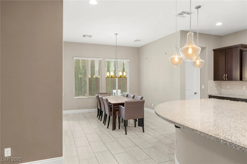 5676 CORONA VISTA, Las Vegas, NV 89135
