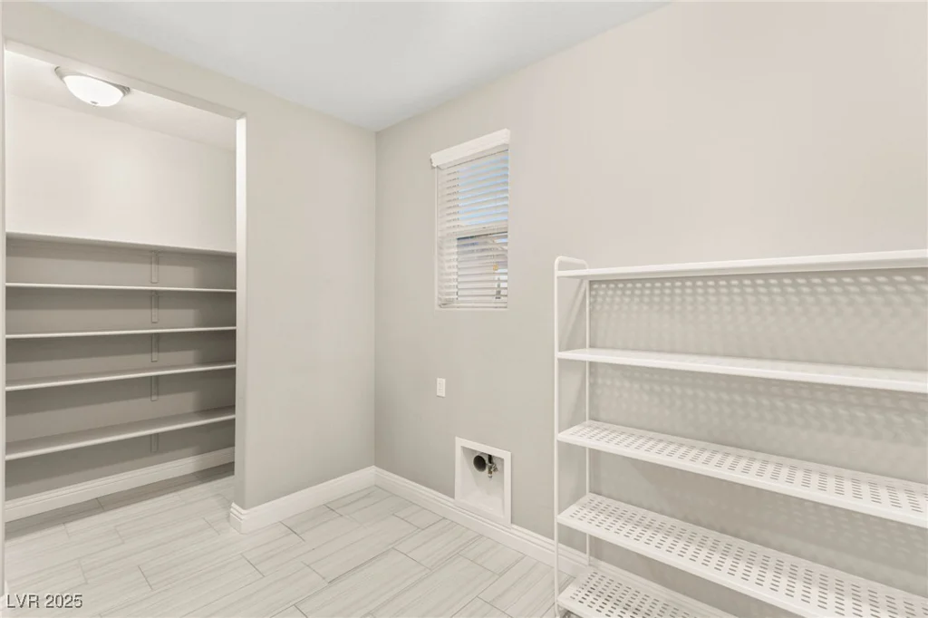 5676 CORONA VISTA, Las Vegas, NV 89135