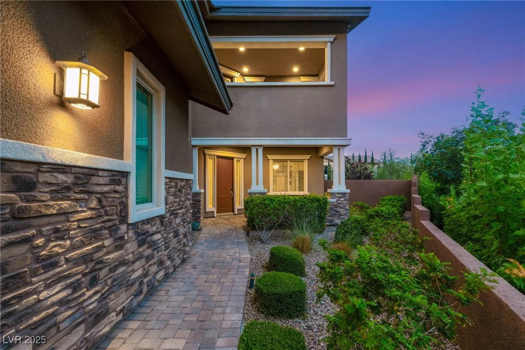 5676 CORONA VISTA, Las Vegas, NV 89135