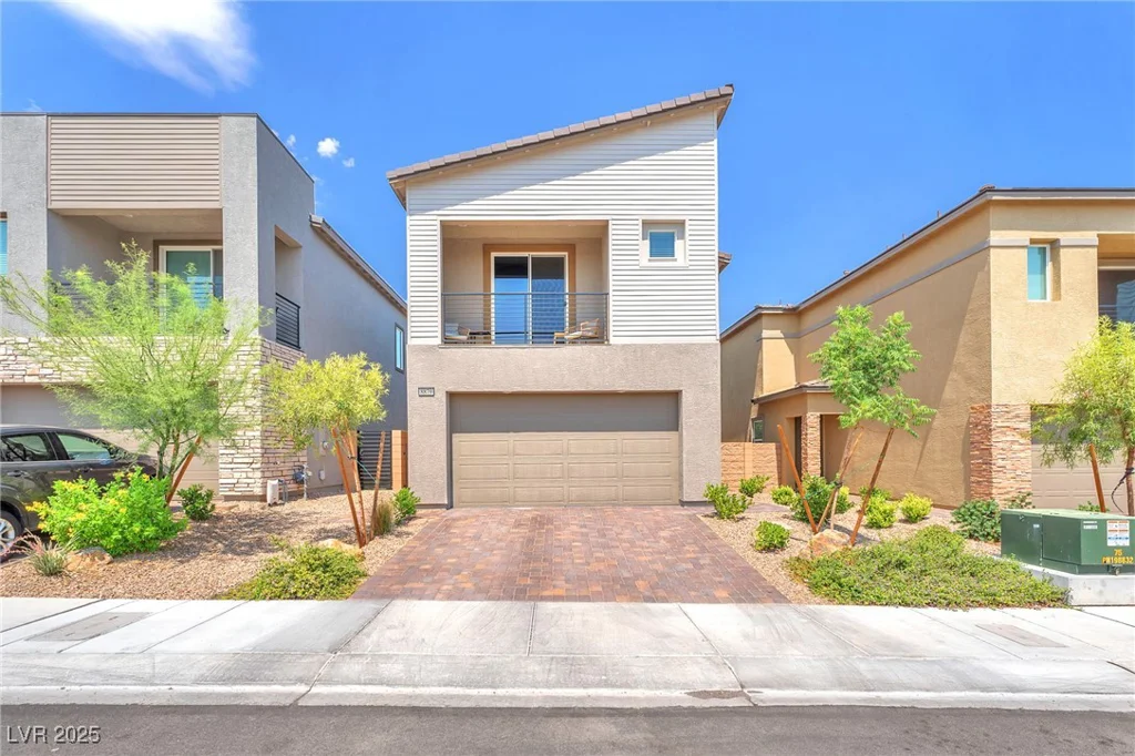 8879 Roadrunner Ravine, Las Vegas, NV 89166