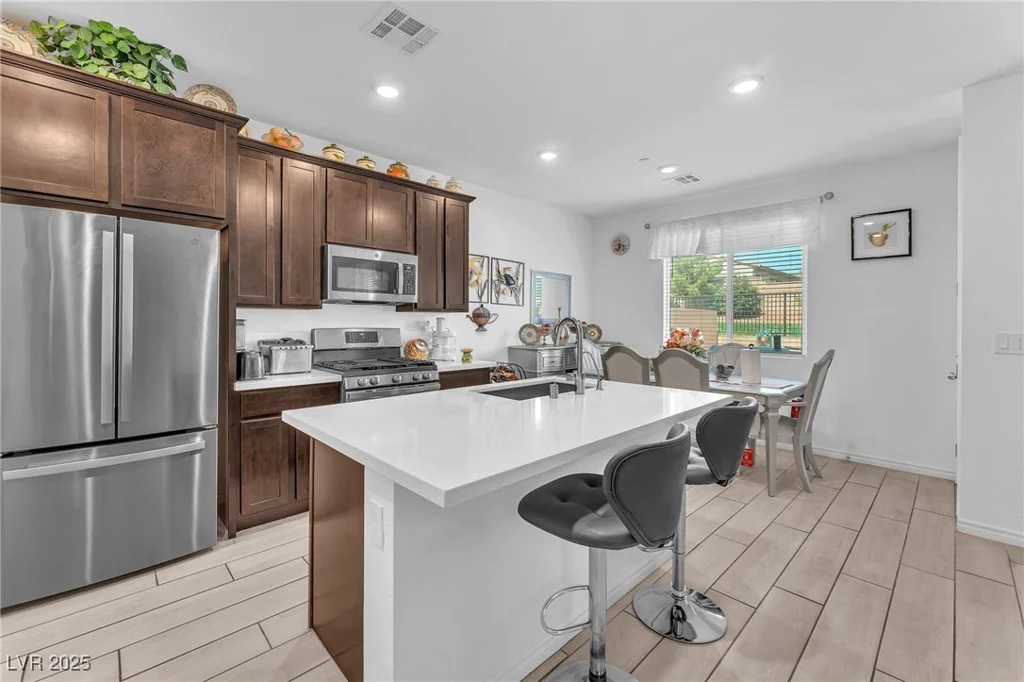 8879 Roadrunner Ravine, Las Vegas, NV 89166