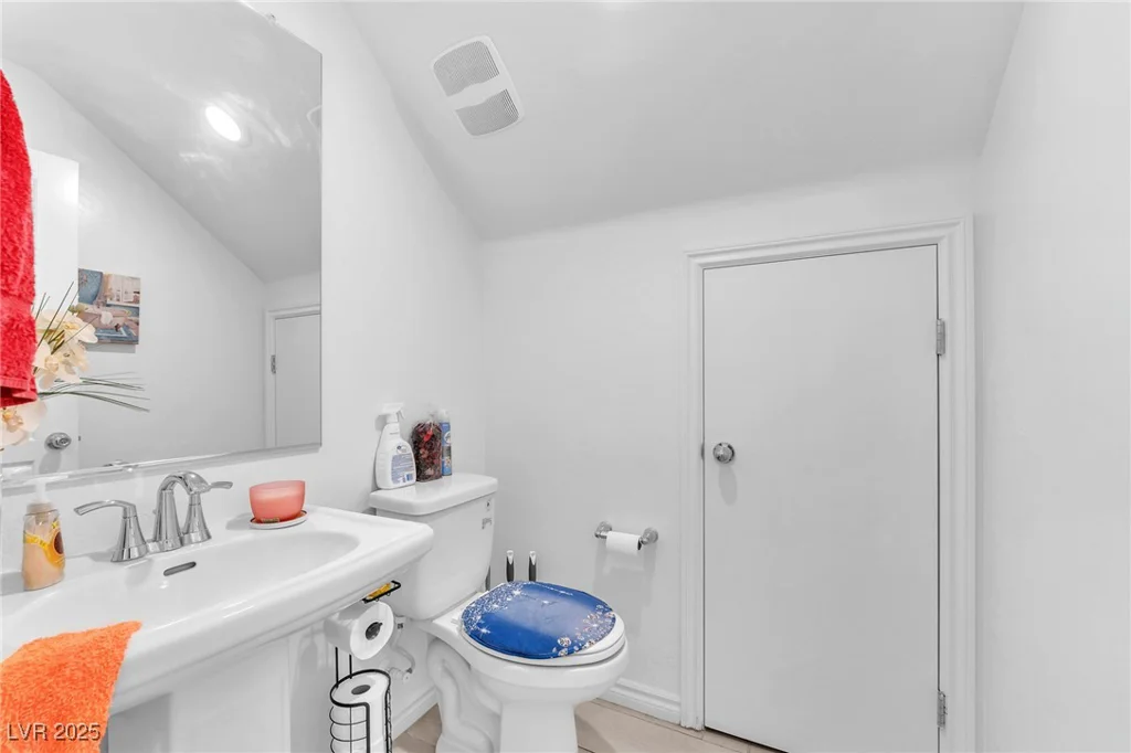 8879 Roadrunner Ravine, Las Vegas, NV 89166