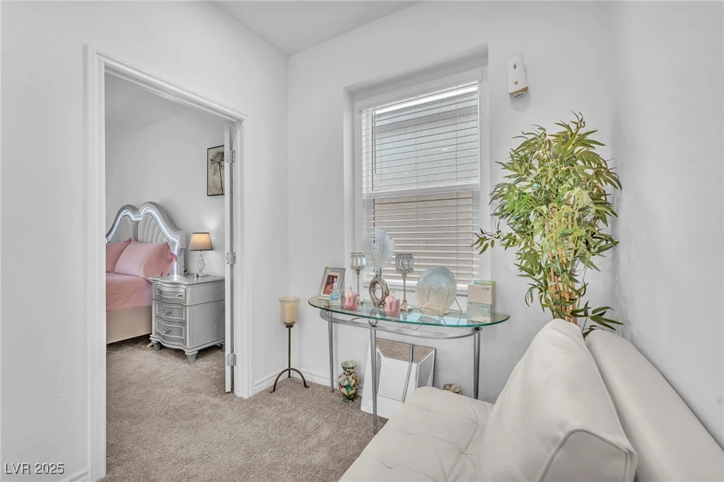 8879 Roadrunner Ravine, Las Vegas, NV 89166