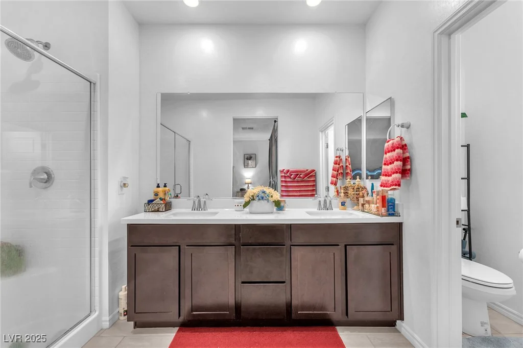 8879 Roadrunner Ravine, Las Vegas, NV 89166