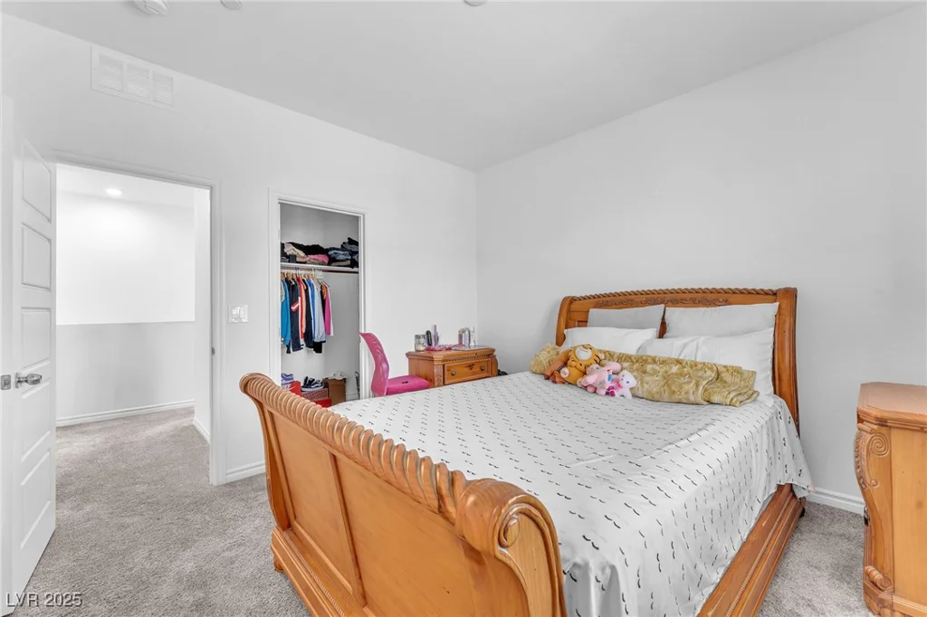 8879 Roadrunner Ravine, Las Vegas, NV 89166