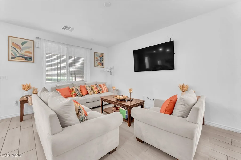 8879 Roadrunner Ravine, Las Vegas, NV 89166