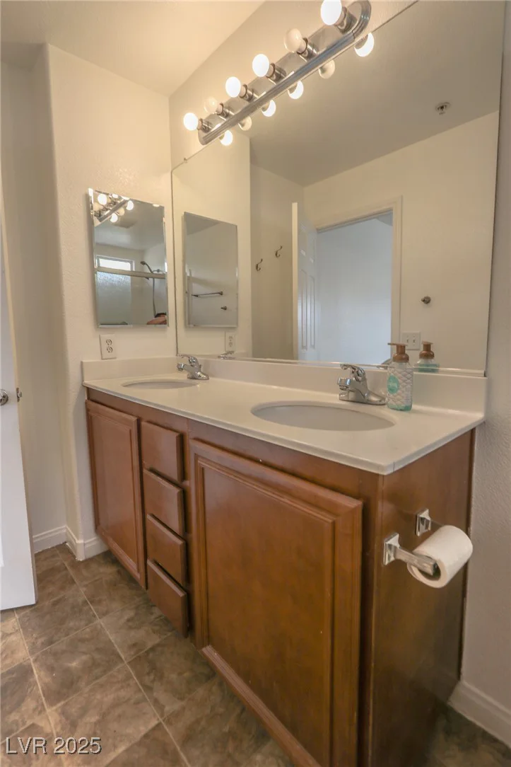 1135 Paradise Mountain, Henderson, NV 89002