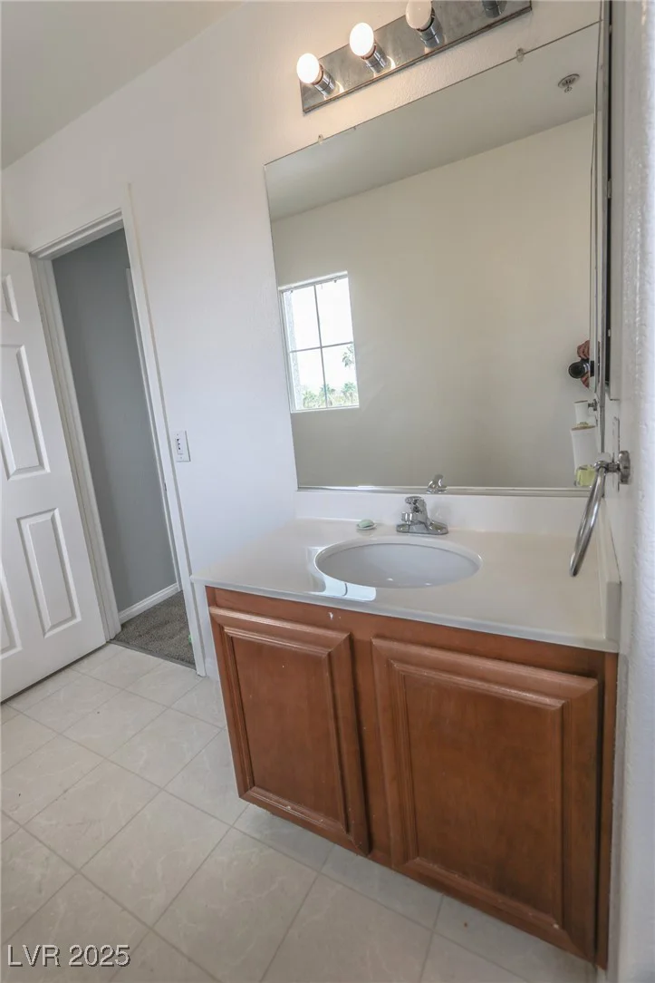 1135 Paradise Mountain, Henderson, NV 89002