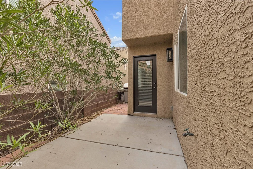 9074 Maycott, Las Vegas, NV 89148