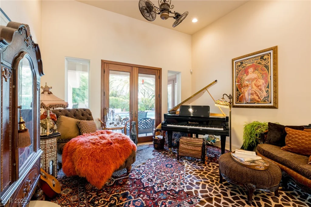 8120 Red Coach, Las Vegas, NV 89129