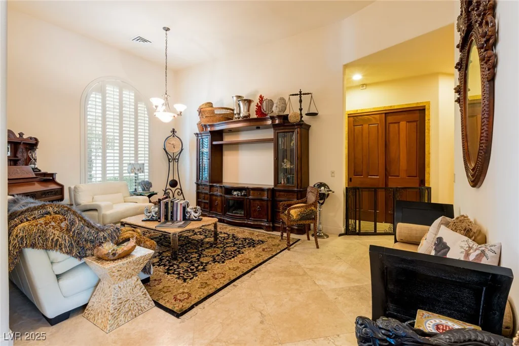 8120 Red Coach, Las Vegas, NV 89129