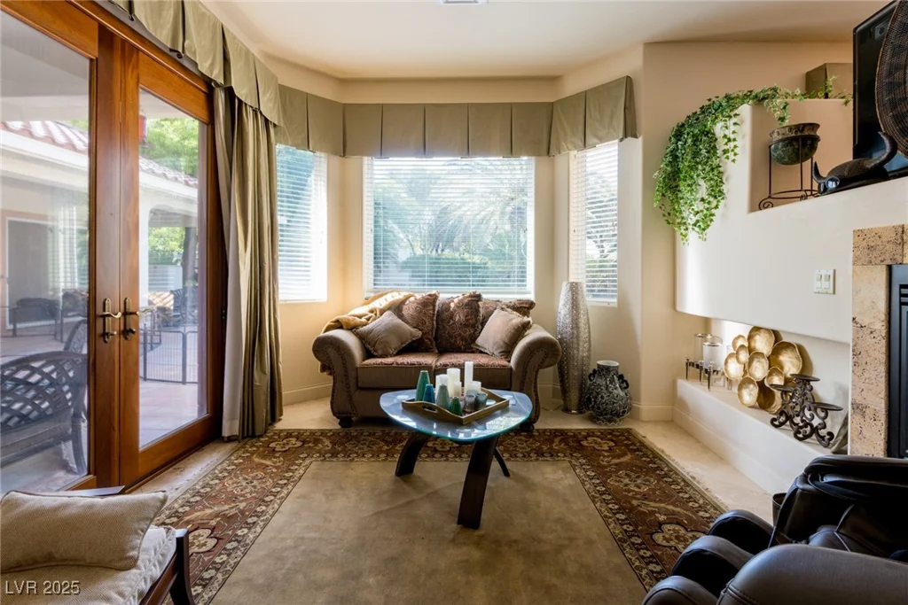 8120 Red Coach, Las Vegas, NV 89129