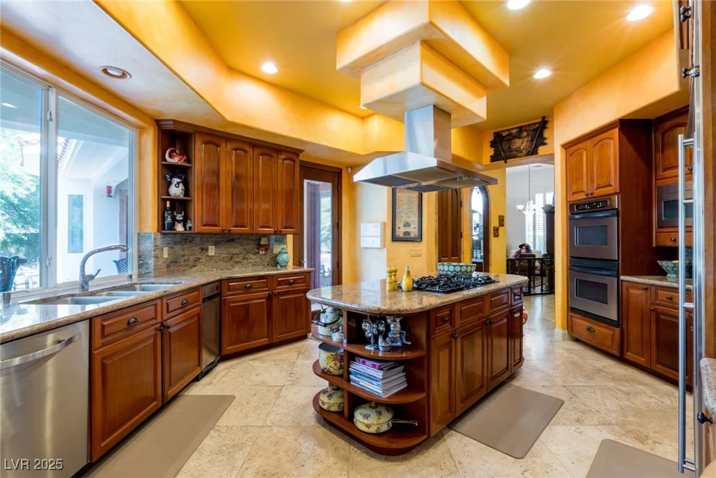 8120 Red Coach, Las Vegas, NV 89129