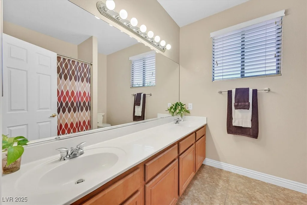10673 Bonchester Hill, Las Vegas, NV 89141
