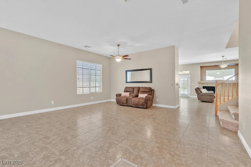 10673 Bonchester Hill, Las Vegas, NV 89141