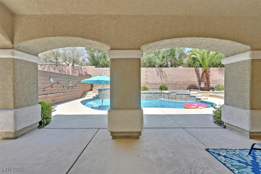 10673 Bonchester Hill, Las Vegas, NV 89141
