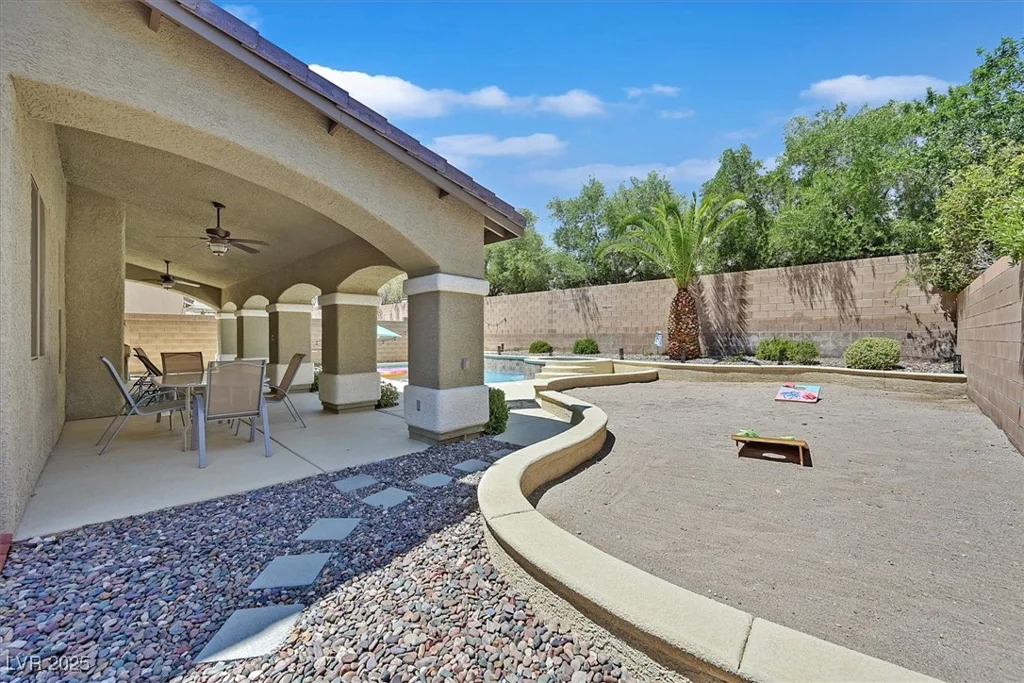 10673 Bonchester Hill, Las Vegas, NV 89141