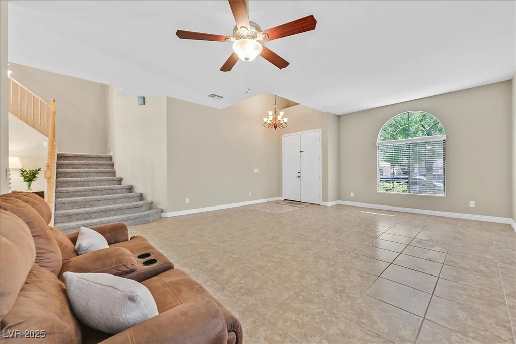 10673 Bonchester Hill, Las Vegas, NV 89141