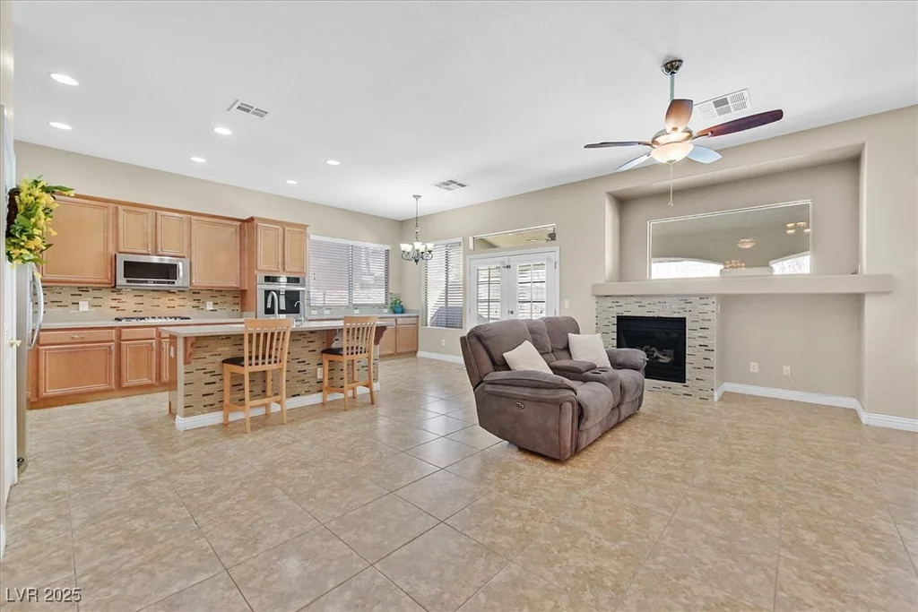10673 Bonchester Hill, Las Vegas, NV 89141