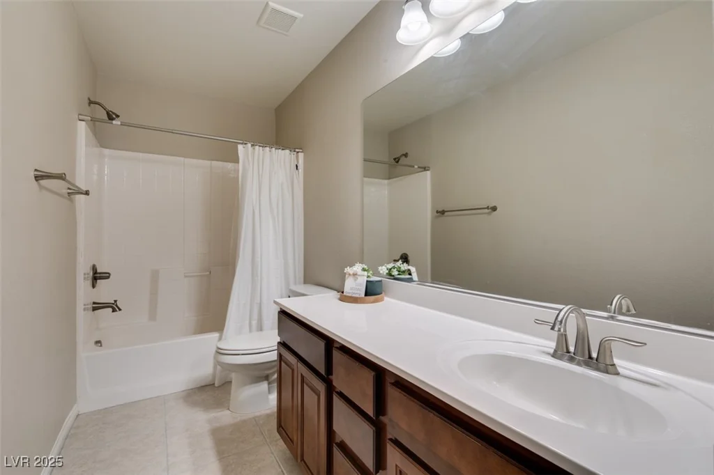 5023 Salt River, Las Vegas, NV 89139