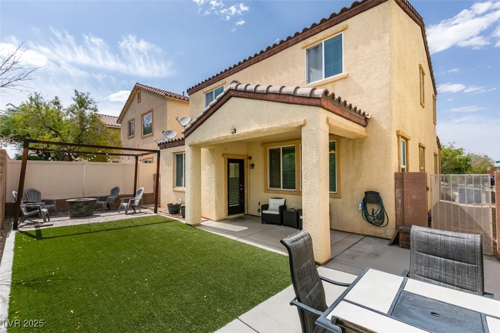 5023 Salt River, Las Vegas, NV 89139