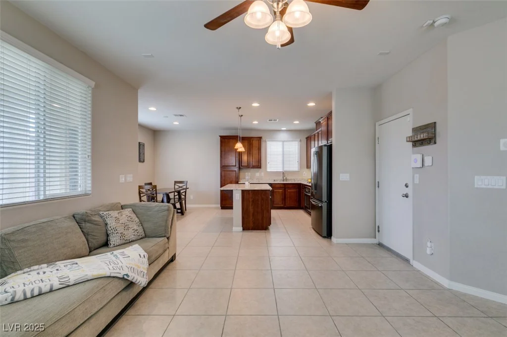 5023 Salt River, Las Vegas, NV 89139
