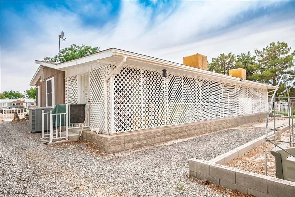 4700 Comanche, Pahrump, NV 89061