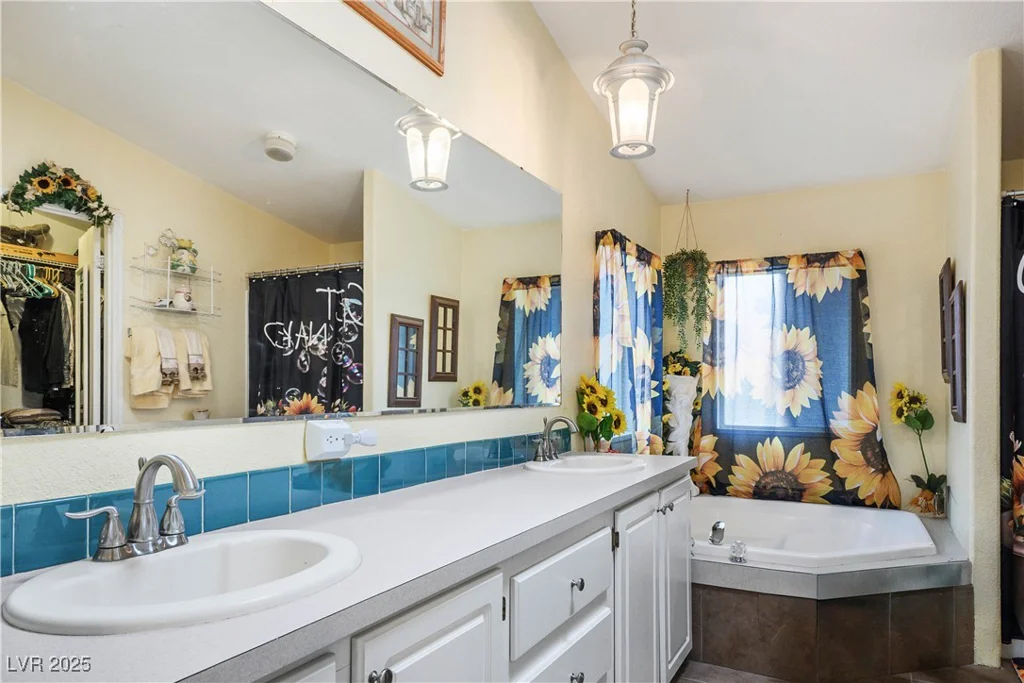 4700 Comanche, Pahrump, NV 89061