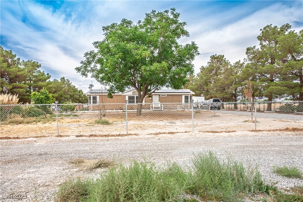 4700 Comanche, Pahrump, NV 89061