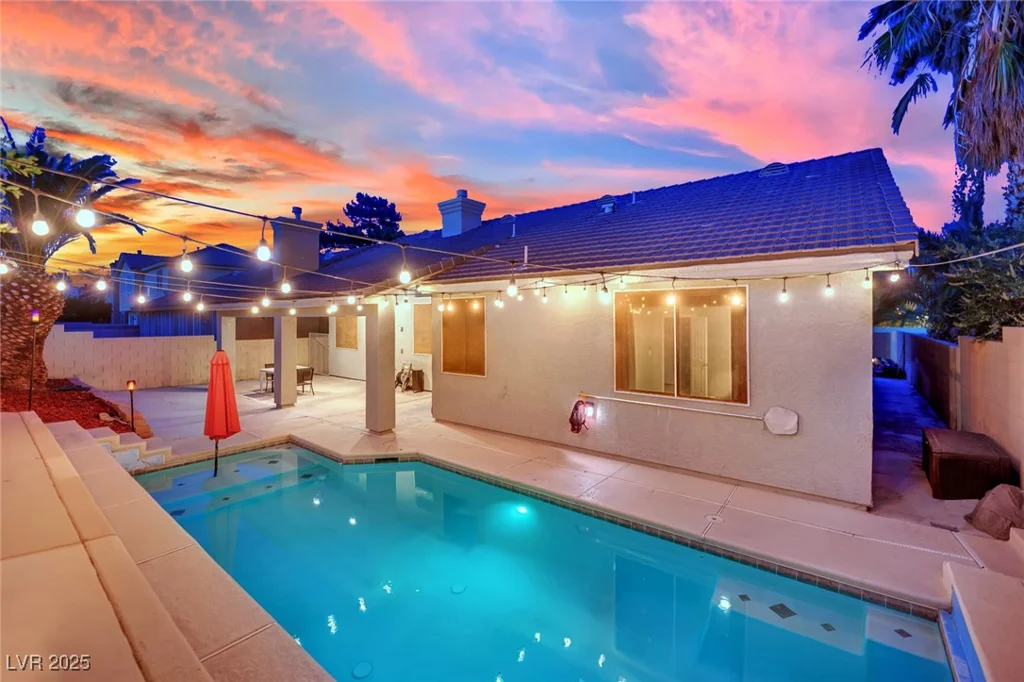 5509 Rose Thicket, Las Vegas, NV 89130