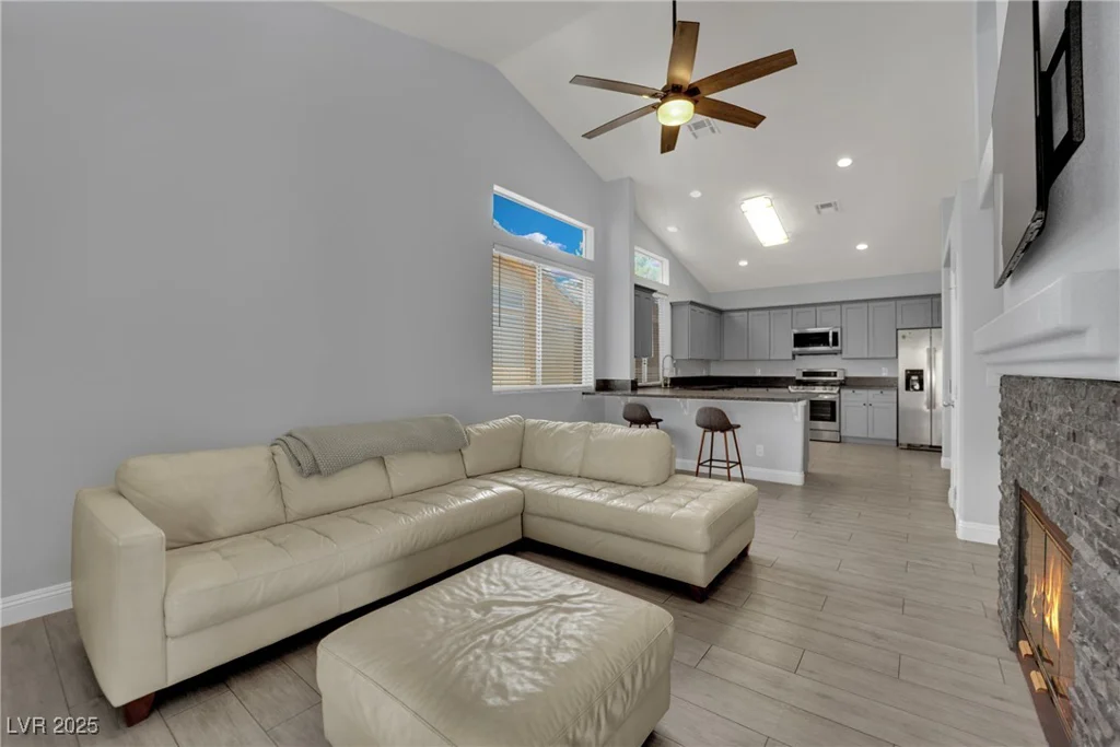 5509 Rose Thicket, Las Vegas, NV 89130