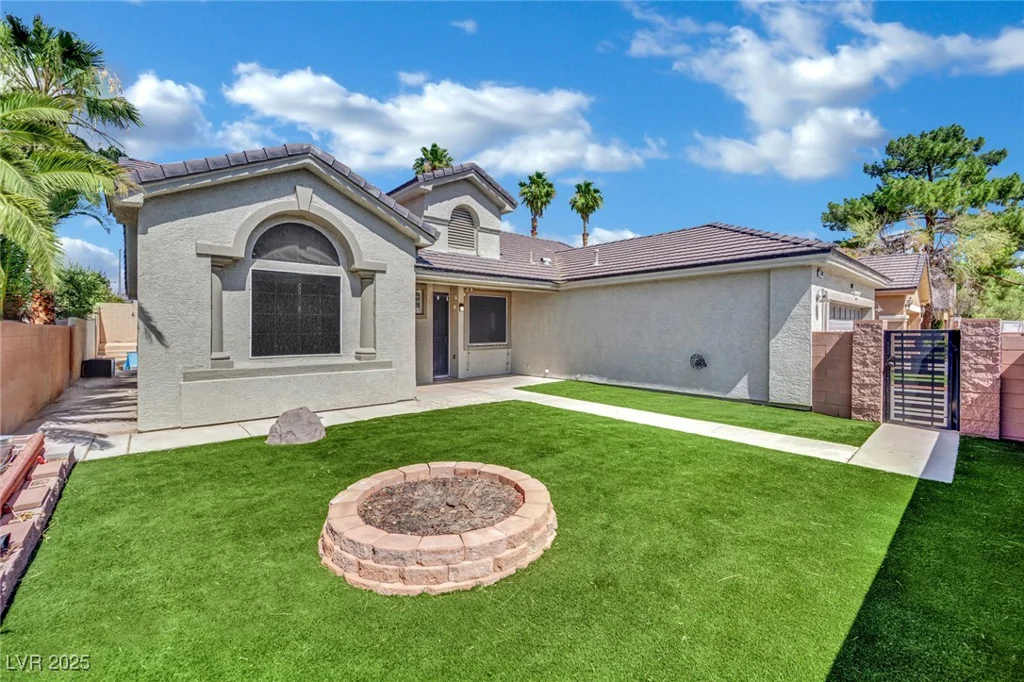 5509 Rose Thicket, Las Vegas, NV 89130