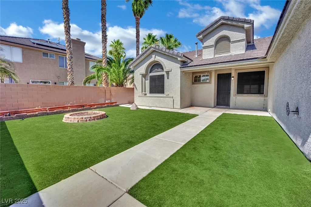5509 Rose Thicket, Las Vegas, NV 89130