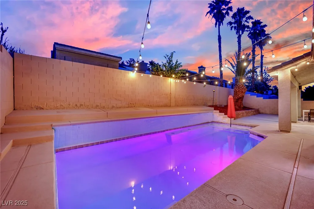 5509 Rose Thicket, Las Vegas, NV 89130