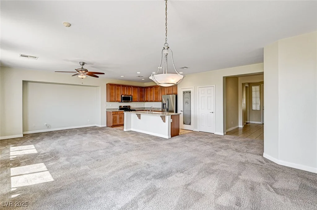 6808 Mystic Plain, Las Vegas, NV 89149